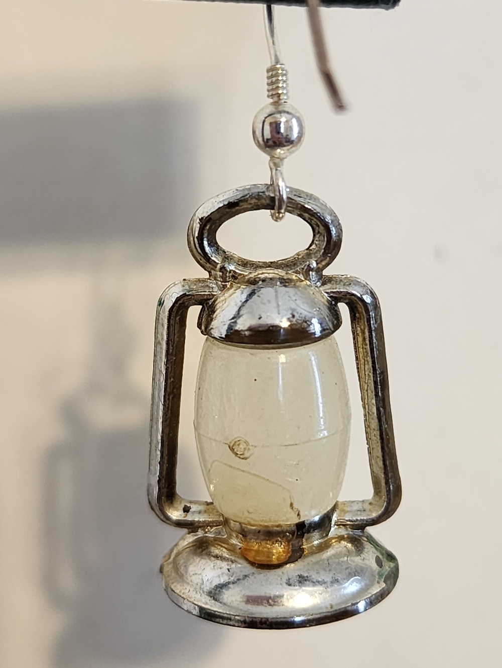 Vintage Style Lantern Drop Earrings Silver Tone Cream Dangle Novelty - Picture 7 of 9